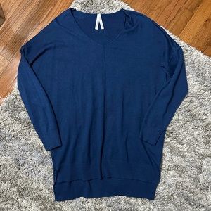 Dreamers v neck sweater